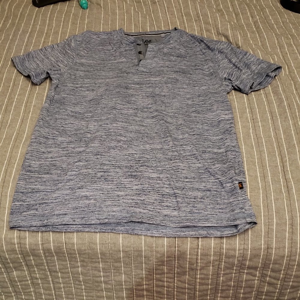 Men's Lee blue shirt